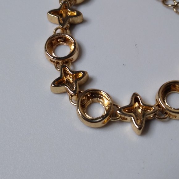 Metal X And O Bracelet Adjustable 5 To 6.5 Inches - Picture 9 of 15